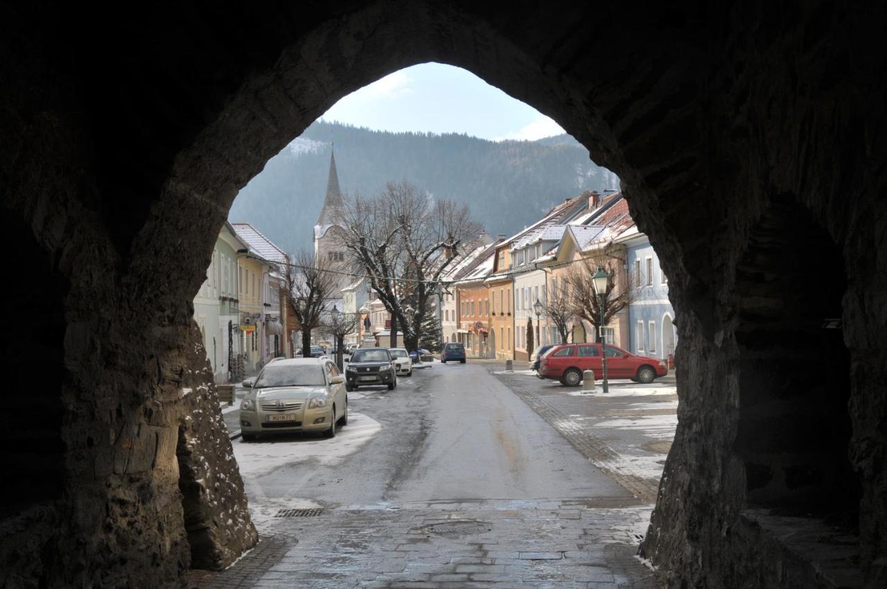 Pension Geissler-Reicher Oberwoelz Stadt Bagian luar foto